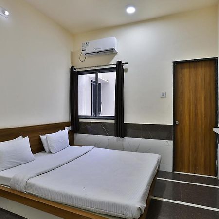 Dwārka Spot On 37366 Hotel Mahalaxmi מראה חיצוני תמונה